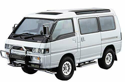 1/24 Mitsubishi P35W Delica Star Model Car G3409
