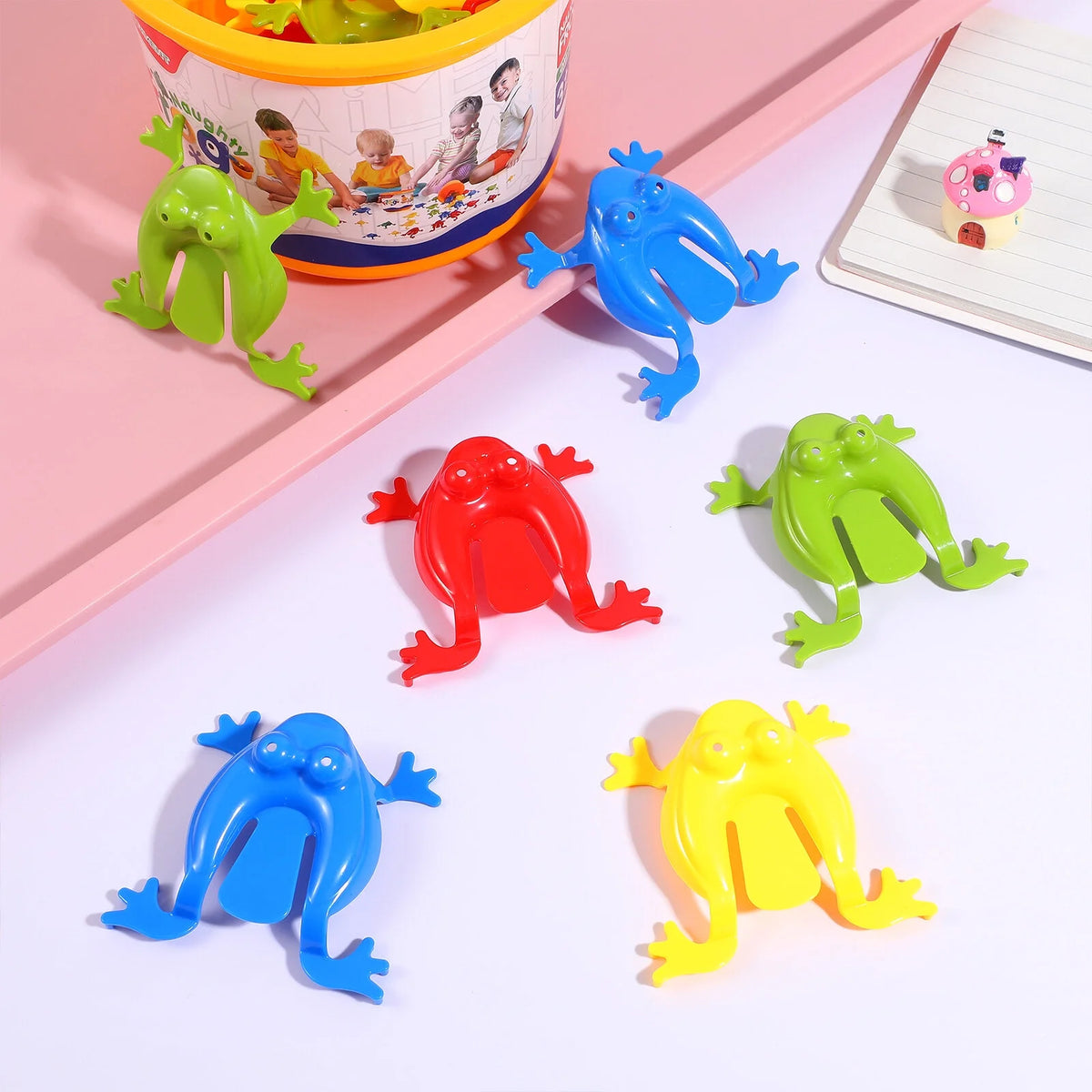 1 Set Jumping Frogs Toy with Bucket V7192